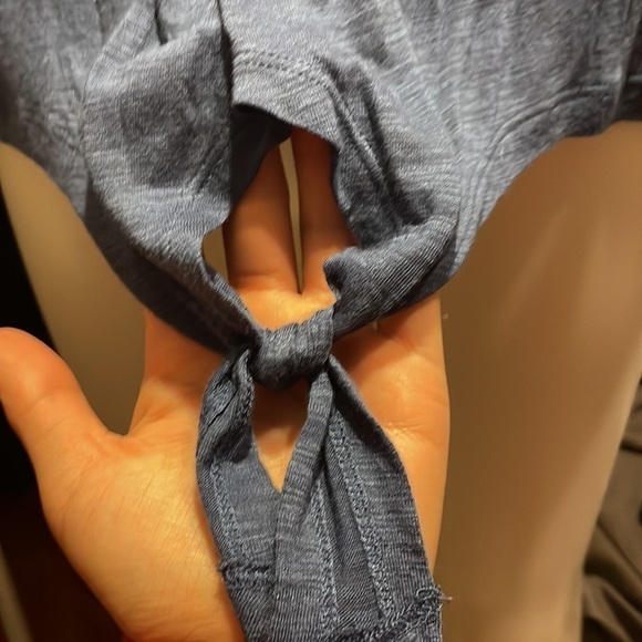 𝅺nwt‎ Aeropostale Blue Top Sz Medium - Picture 3 of 8